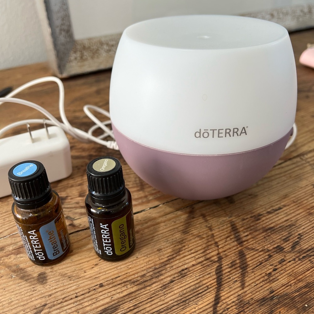 doTERRA White and Purple Diffuser with Essential Oils